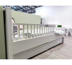 Bobby Bed 120x200 Cm, Incl. Lattenbodem En Lades - Showmodel -Babyproducten bopita bobby bed 120x200 cm incl lattenbodem en lades showmodel 2