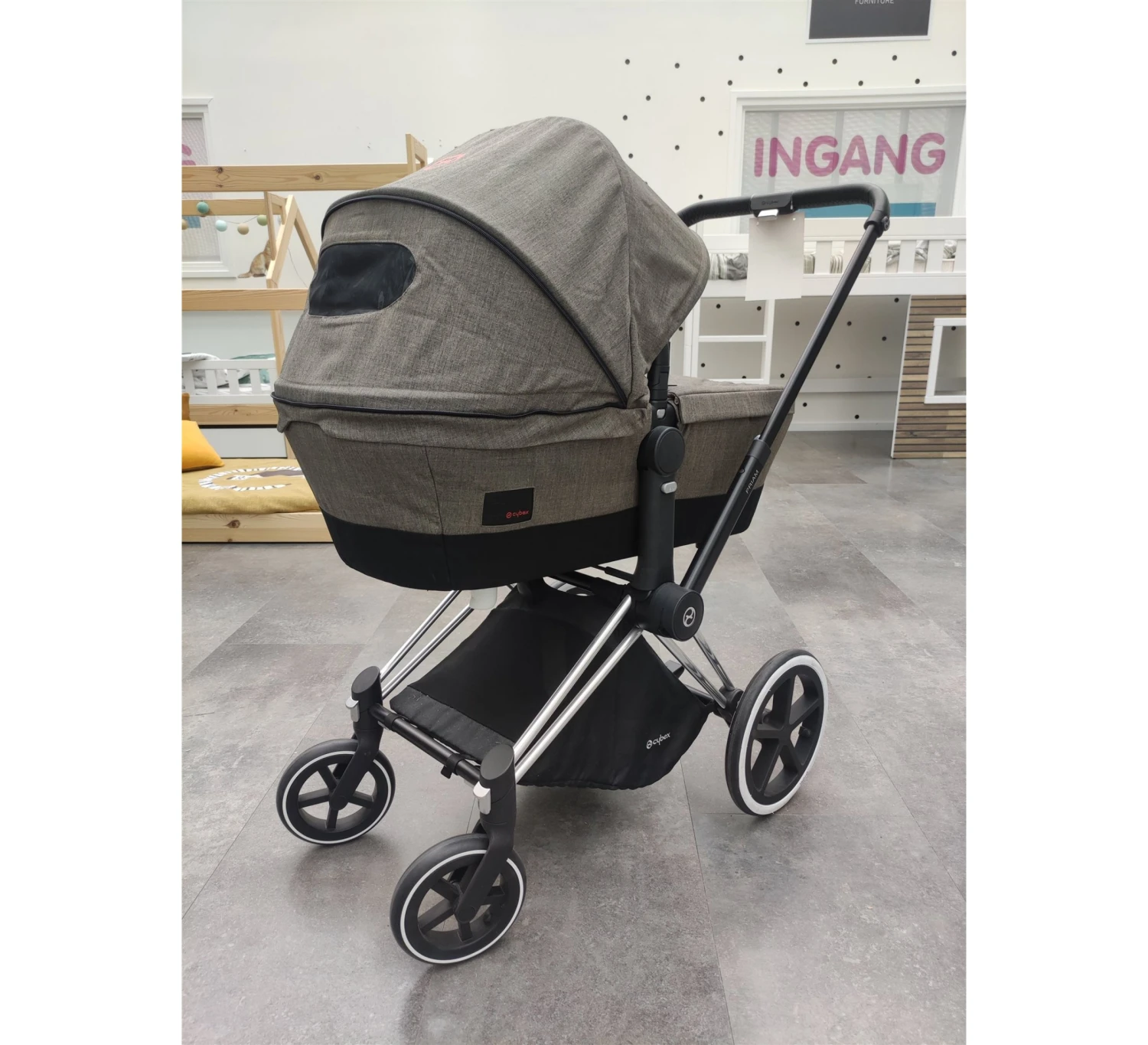 CYBEX Priam 3 Kinderwagen - Showmodel 2 CYBEX Priam 3 Kinderwagen - Showmodel - Afbeelding 2