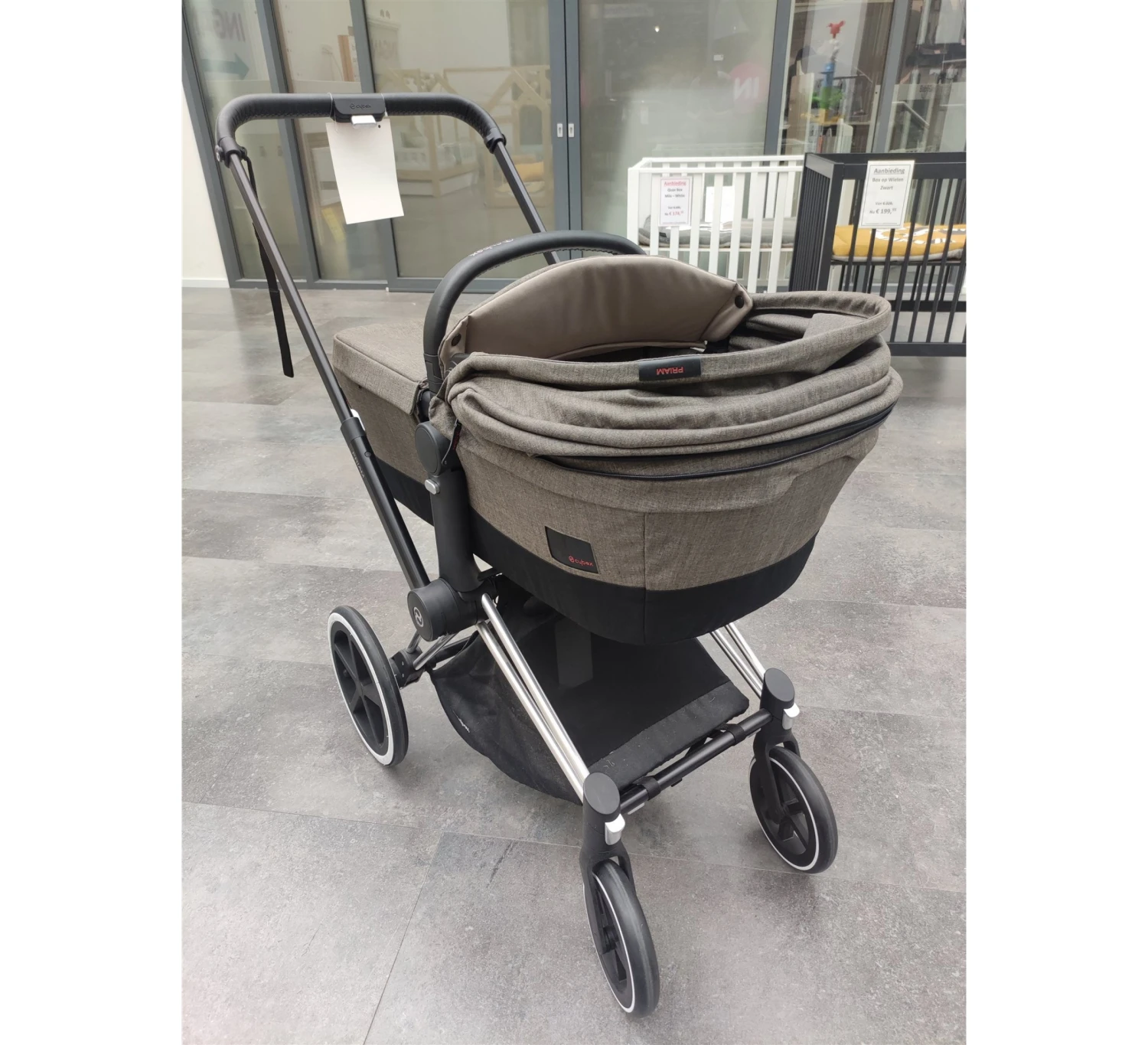 CYBEX Priam 3 Kinderwagen - Showmodel 5 CYBEX Priam 3 Kinderwagen - Showmodel - Afbeelding 5