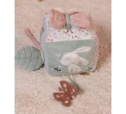 Little Dutch Activiteitenkubus Soft Flowers & Butterflies 13 Little Dutch Activiteitenkubus Soft Flowers & Butterflies -Babyproducten little dutch activiteitenkubus soft flowers butterflies 6