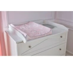 Marie Barrier Commode -Babyproducten pinio marie barrier commode 2