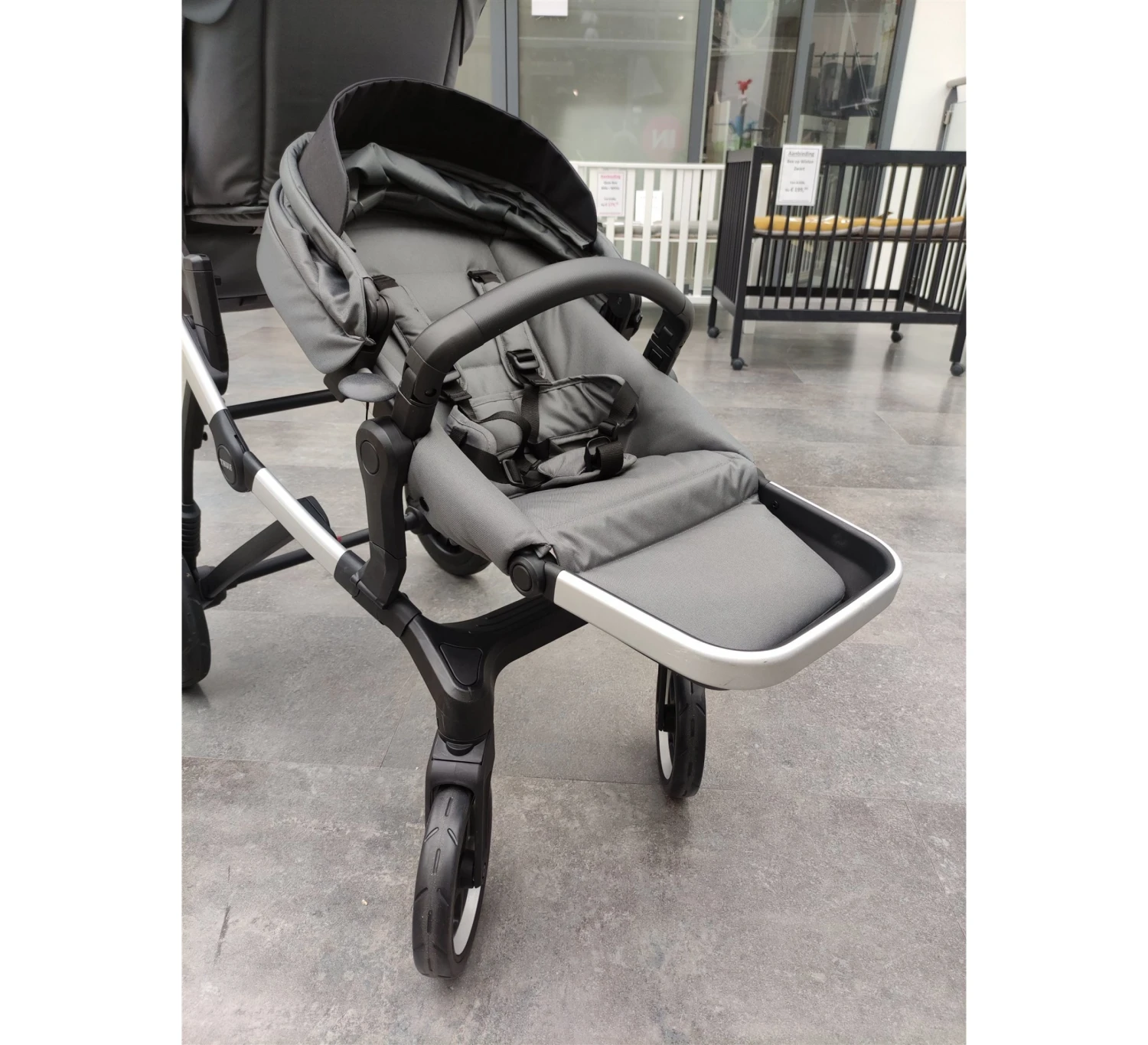 Thule Sleek Duo Kinderwagen - Showmodel 7 Thule Sleek Duo Kinderwagen - Showmodel - Afbeelding 7