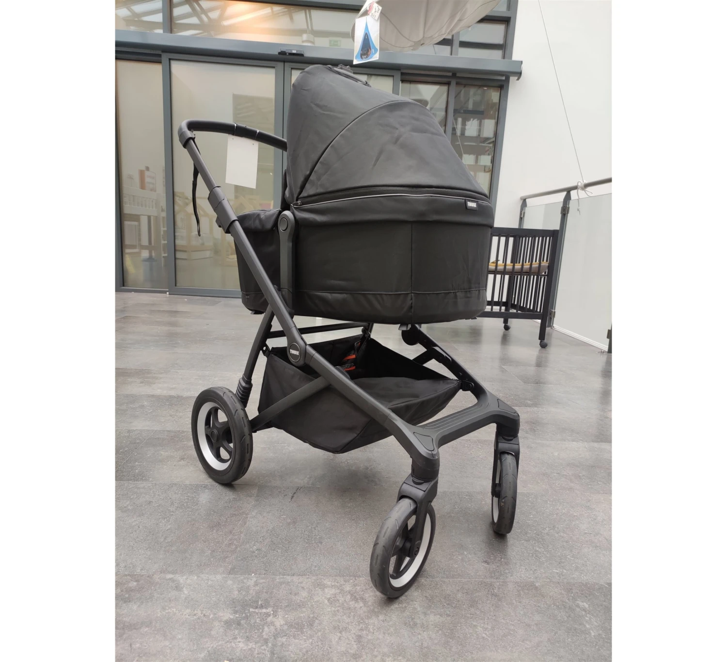 Thule Sleek Kinderwagen - Showmodel 2 Thule Sleek Kinderwagen - Showmodel - Afbeelding 2