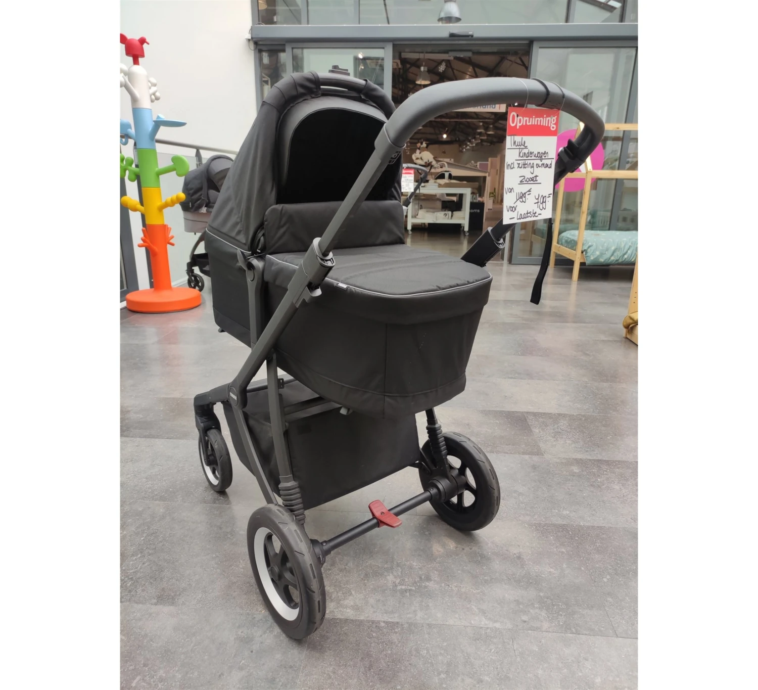 Thule Sleek Kinderwagen - Showmodel 4 Thule Sleek Kinderwagen - Showmodel - Afbeelding 4