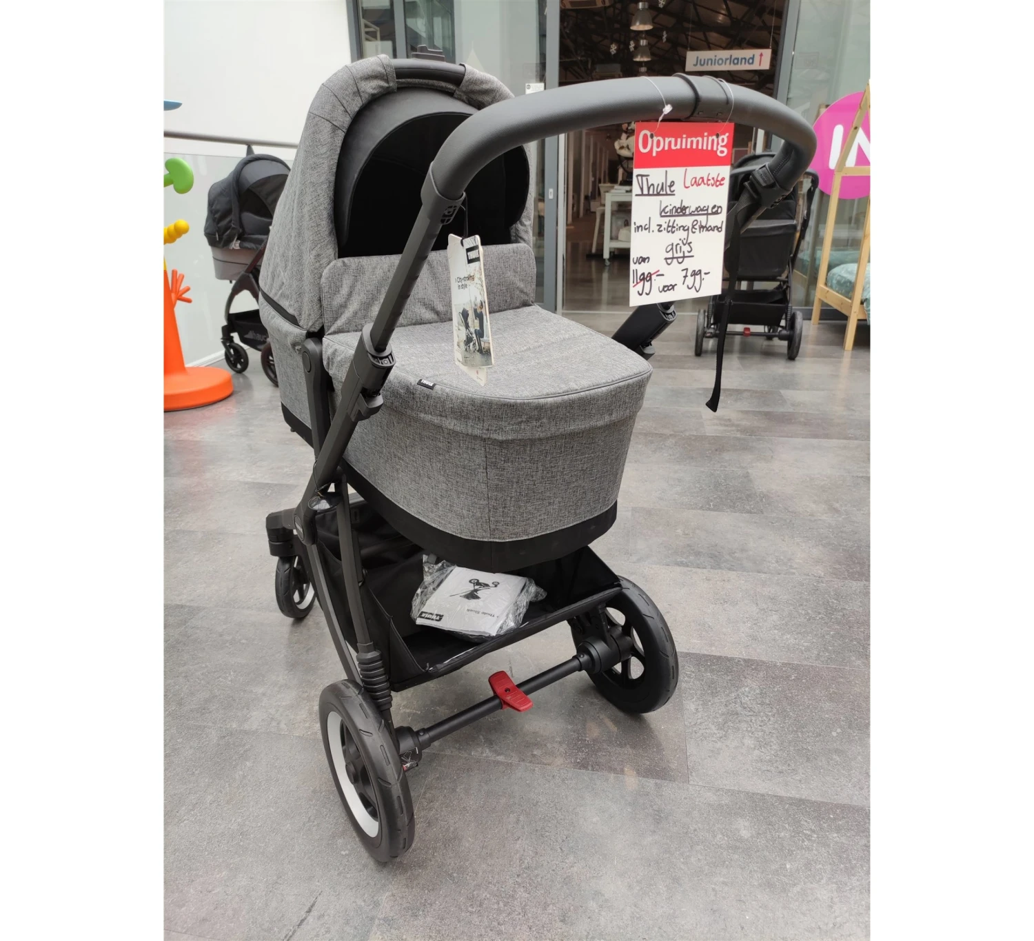 Thule Sleek Kinderwagen - Showmodel 4 Thule Sleek Kinderwagen - Showmodel - Afbeelding 4